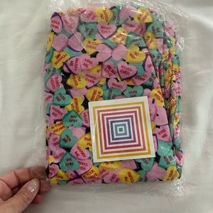 NWT OS LuLaRoe leggings conversation hearts